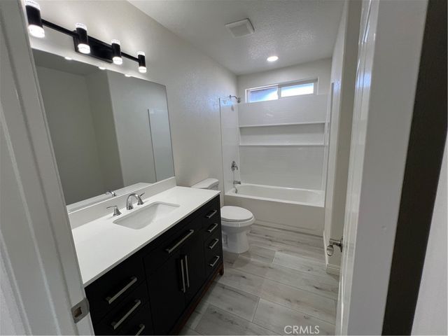 12911 Corton, Phelan, CA 92371