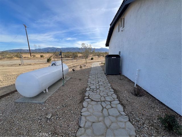 12911 Corton, Phelan, CA 92371