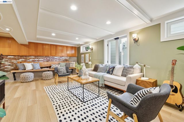 4081 NORTON AVENUE, Oakland, CA 94602