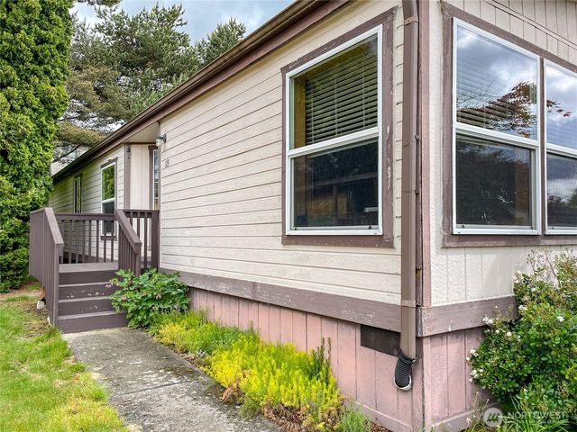 31600 126th Avenue SE #129, Auburn, WA 98092
