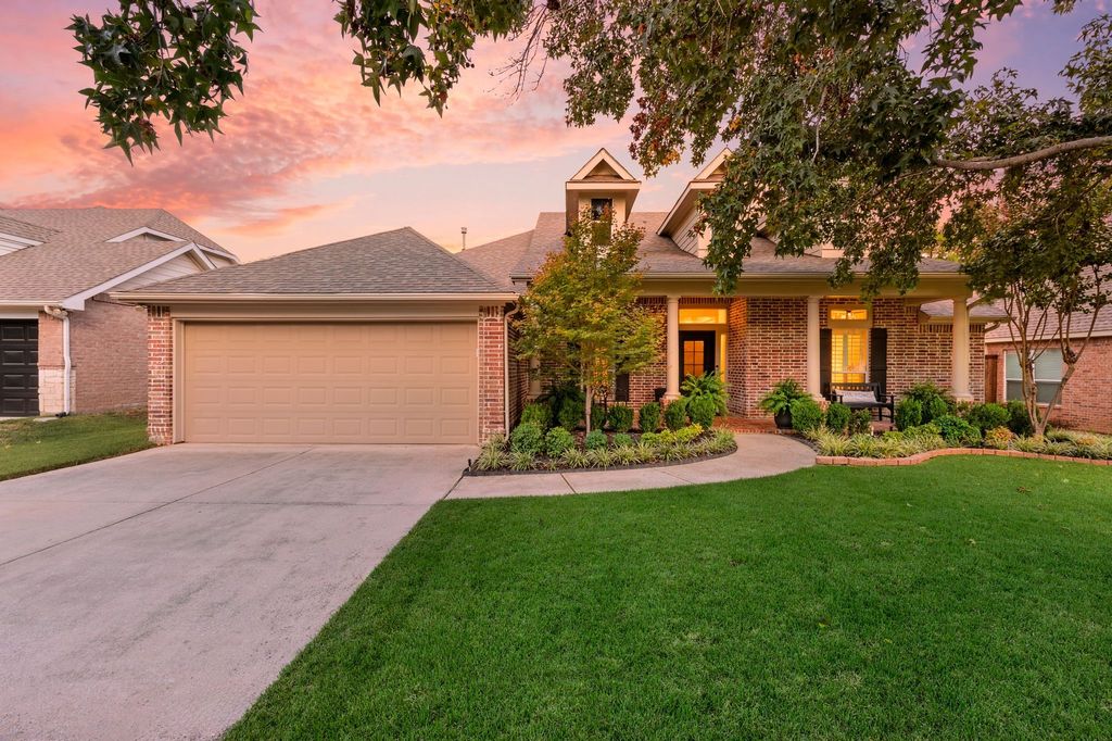 916 Water Oak Drive, Grapevine, TX 76051 — photo 2