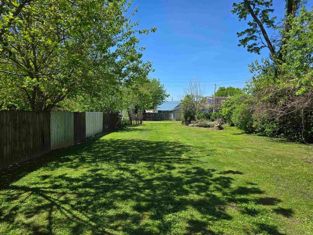 715 S Stormont Street, Princeton, IN 47670
