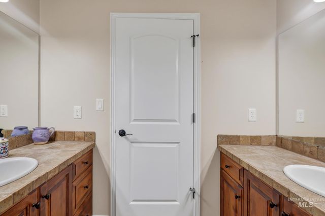 881 Morning Sun Dr, Twin Falls, ID 83301