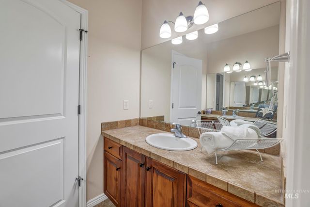 881 Morning Sun Dr, Twin Falls, ID 83301