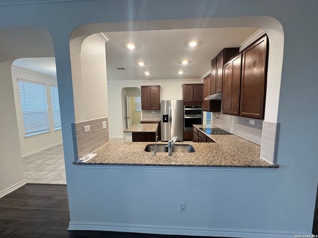 2072 Oxbow, New Braunfels, TX 78130