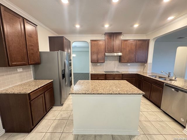 2072 Oxbow, New Braunfels, TX 78130