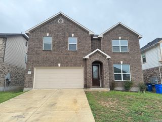 2072 Oxbow, New Braunfels, TX 78130