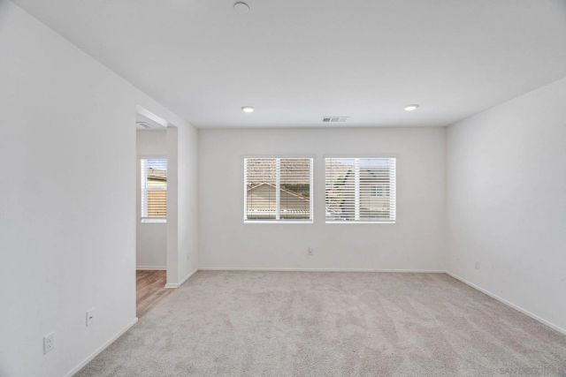 30736 Thunderbird, Winchester, CA 92596