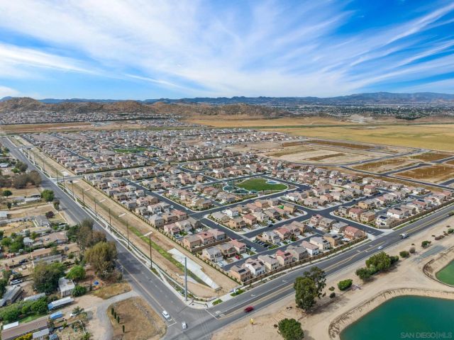 30736 Thunderbird, Winchester, CA 92596