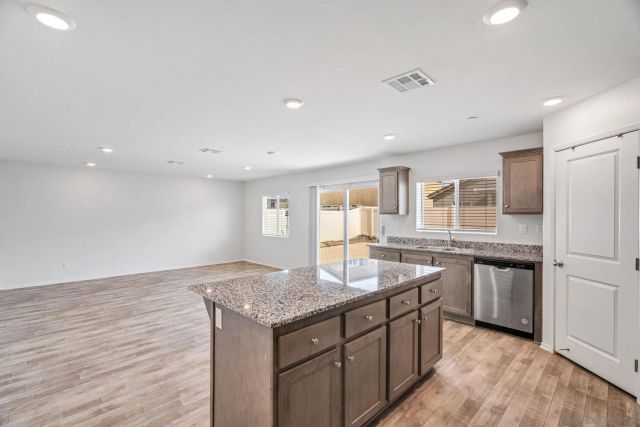 30736 Thunderbird, Winchester, CA 92596