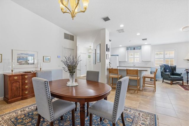 4944 Corsica Square, Vero Beach, FL 32967