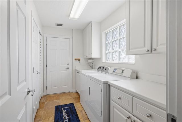 4944 Corsica Square, Vero Beach, FL 32967