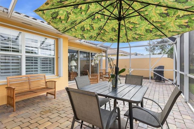 4944 Corsica Square, Vero Beach, FL 32967