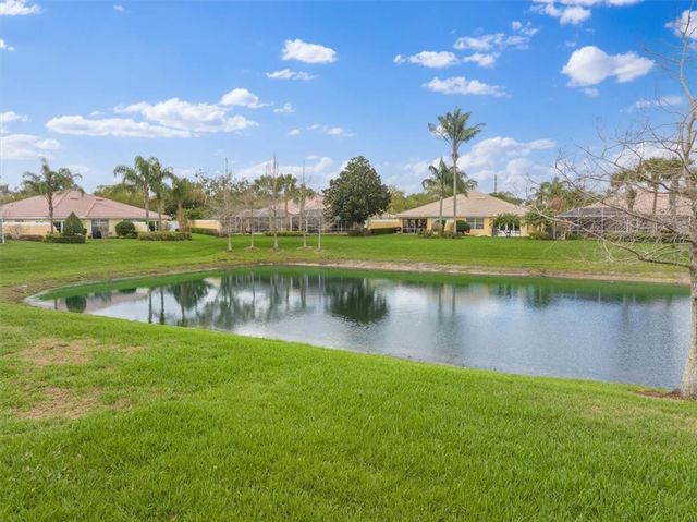 4944 Corsica Square, Vero Beach, FL 32967