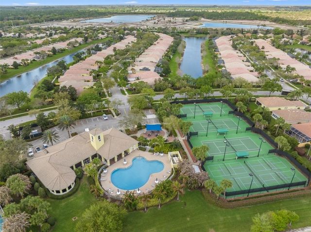 4944 Corsica Square, Vero Beach, FL 32967