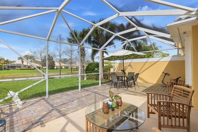 4944 Corsica Square, Vero Beach, FL 32967