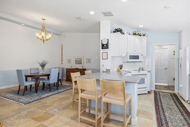 4944 Corsica Square, Vero Beach, FL 32967