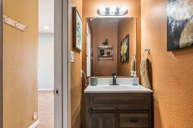 600 Avanti Street SW, Albuquerque, NM 87121