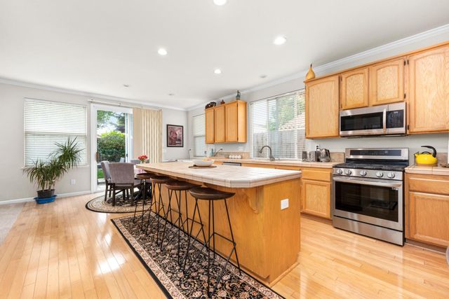1560 Arcola Ave, Sacramento, CA 95835