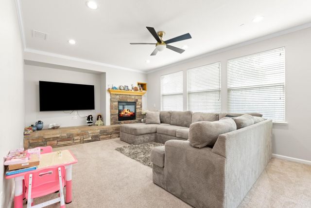 1560 Arcola Ave, Sacramento, CA 95835