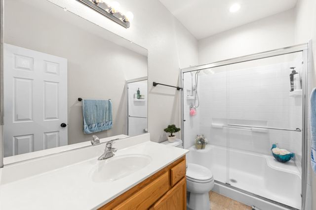 1560 Arcola Ave, Sacramento, CA 95835