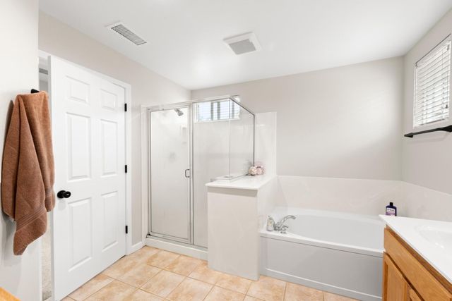 1560 Arcola Ave, Sacramento, CA 95835