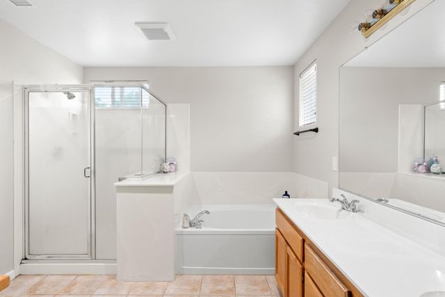 1560 Arcola Ave, Sacramento, CA 95835