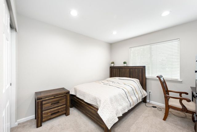 1560 Arcola Ave, Sacramento, CA 95835