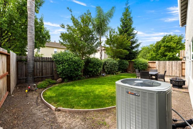 1560 Arcola Ave, Sacramento, CA 95835