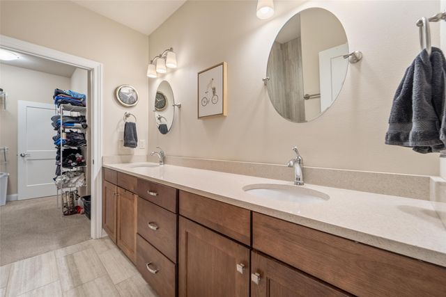 1588 SE Blackthorne Drive, Waukee, IA 50263