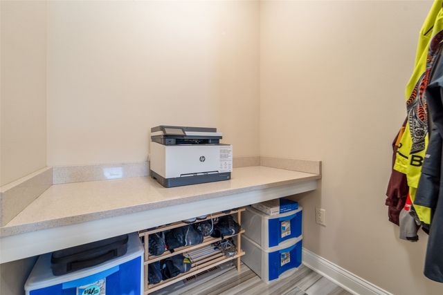 1588 SE Blackthorne Drive, Waukee, IA 50263