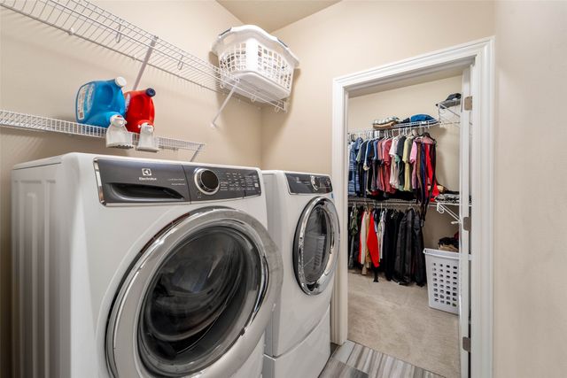 1588 SE Blackthorne Drive, Waukee, IA 50263