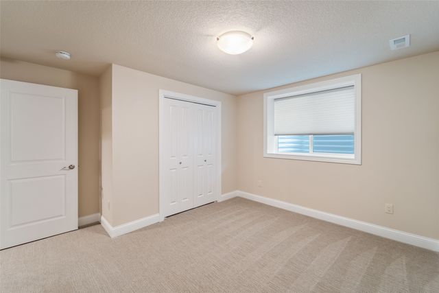 1588 SE Blackthorne Drive, Waukee, IA 50263