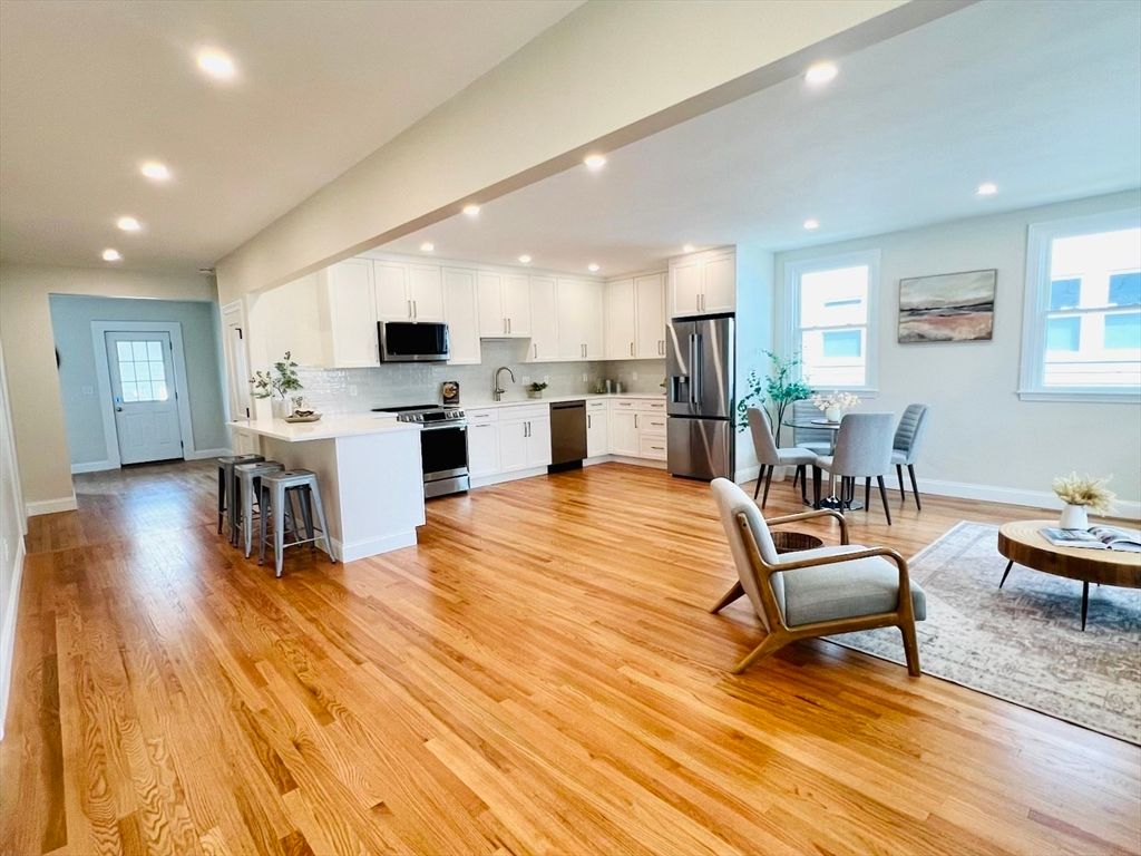 156-158 Waverley Street 156, Belmont, MA 02478