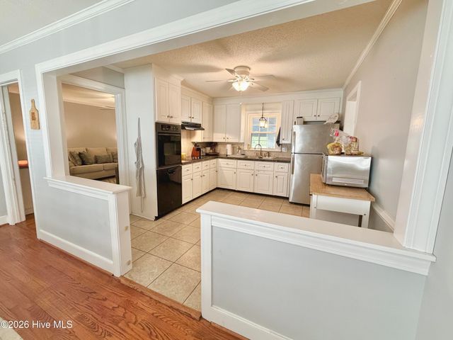 1801 Crestview Street, Kinston, NC 28504