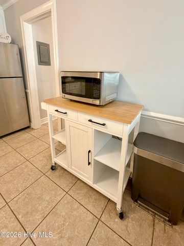 1801 Crestview Street, Kinston, NC 28504