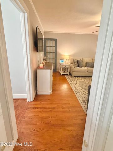 1801 Crestview Street, Kinston, NC 28504