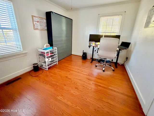 1801 Crestview Street, Kinston, NC 28504