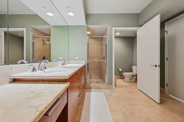 2640 Lake Shore Drive 1810, Riviera Beach, FL 33404