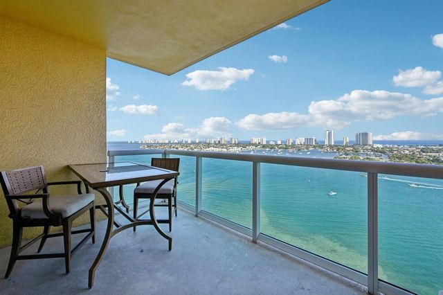 2640 Lake Shore Drive 1810, Riviera Beach, FL 33404