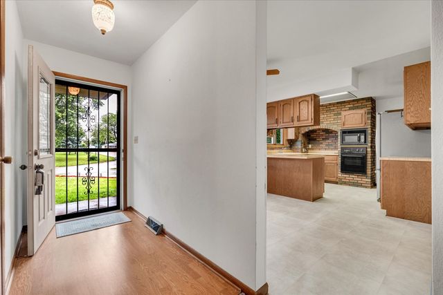 11822 3rd Street, Milan, IL 61264