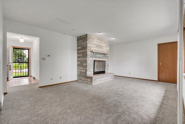 11822 3rd Street, Milan, IL 61264