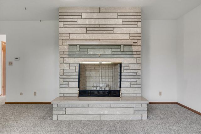11822 3rd Street, Milan, IL 61264
