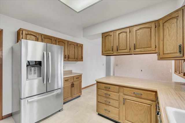 11822 3rd Street, Milan, IL 61264