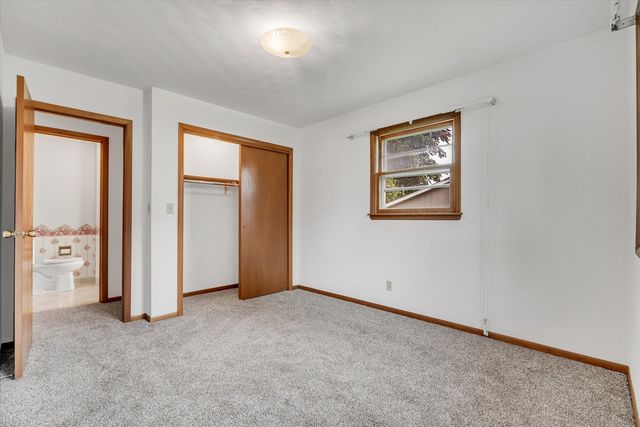 11822 3rd Street, Milan, IL 61264