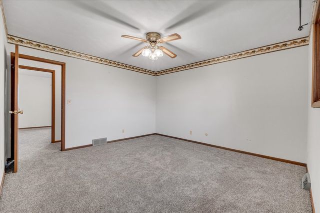 11822 3rd Street, Milan, IL 61264