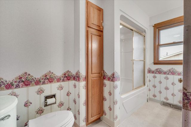 11822 3rd Street, Milan, IL 61264