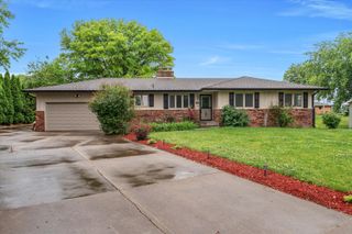 11822 3rd Street, Milan, IL 61264