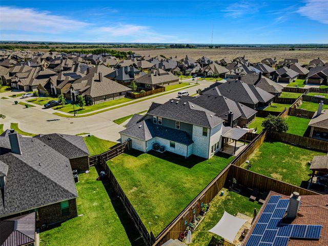 216 Cow Hand Drive, Waxahachie, TX 75165