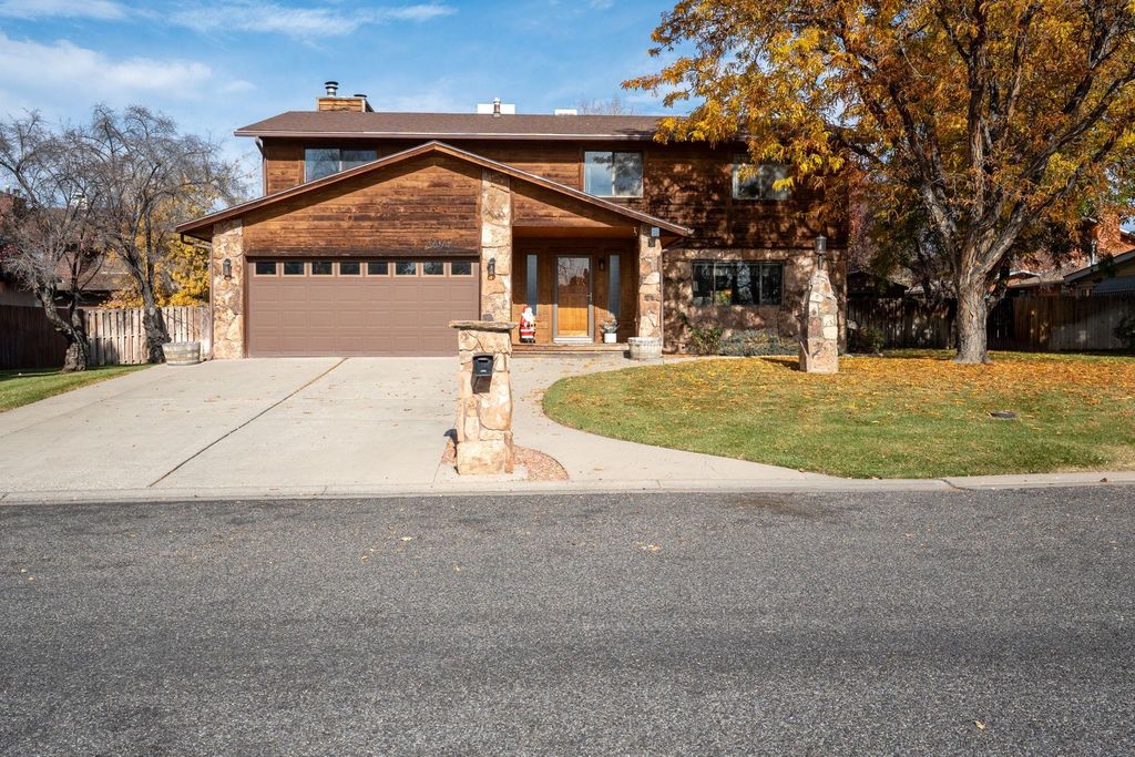 2694 Mazatlan Drive, Grand Junction, CO 81506